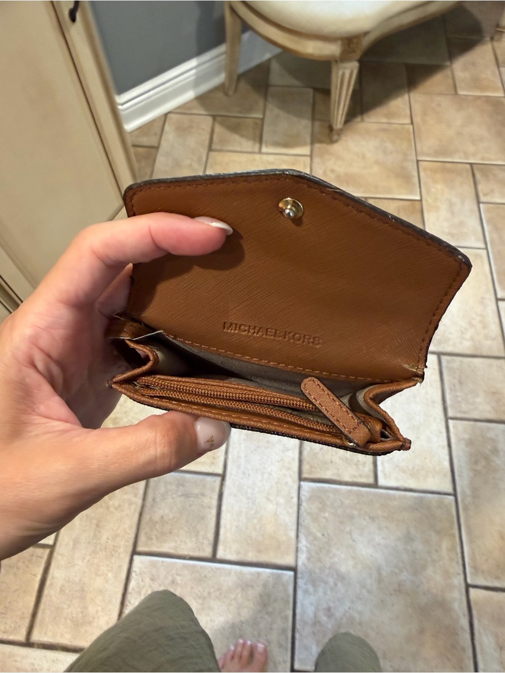 MICHAEL Michael Kors Brown Monogram Key Wallet with Gold Hardware - Picture 3 of 3